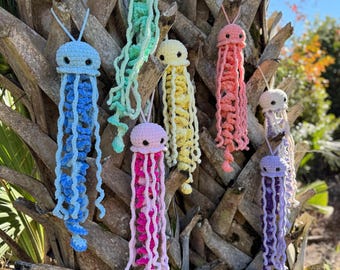 JoJo the Jellyfish Crochet Pattern | Beginner Amigurumi Pattern | Fast & Easy Plush | Nursery Décor | Market Prep | PDF + Video - English