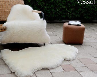 Soft White Faux Fur Area Rug | Washable Non-Slip Bedroom, Living Room, Office Carpet | Elegant Shaggy Accent Rug for Home Decor