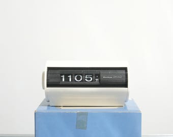 Vintage 70's Japan Sankyo DT-431 Joy-Clo White Digital Flip Clock 50hz Rare Classic