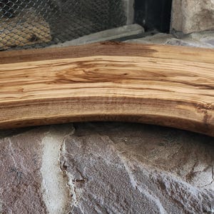 Elegant Olive Wood Charcuterie Board for Entertaining-Beautiful Olive Wood Cutting Board for the Kitchen