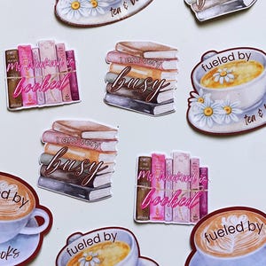 Gezellige leesgrage sticker – koffie, thee, weekend geboekt, erg druk ontwerpen, Booktok-cadeaus, boekenliefhebber-vinyl om te lezen annotatie
