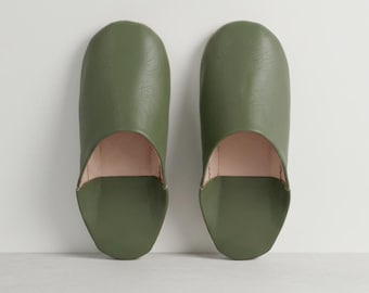 Babuchas de cuero hechas a mano: auténticas zapatillas marroquíes, zapatos de interior unisex, zapatos suaves para estar en casa unisex.