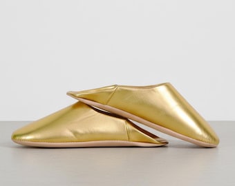 Babuchas de cuero hechas a mano: auténticas zapatillas marroquíes, zapatos de interior unisex, zapatos suaves para estar en casa unisex.