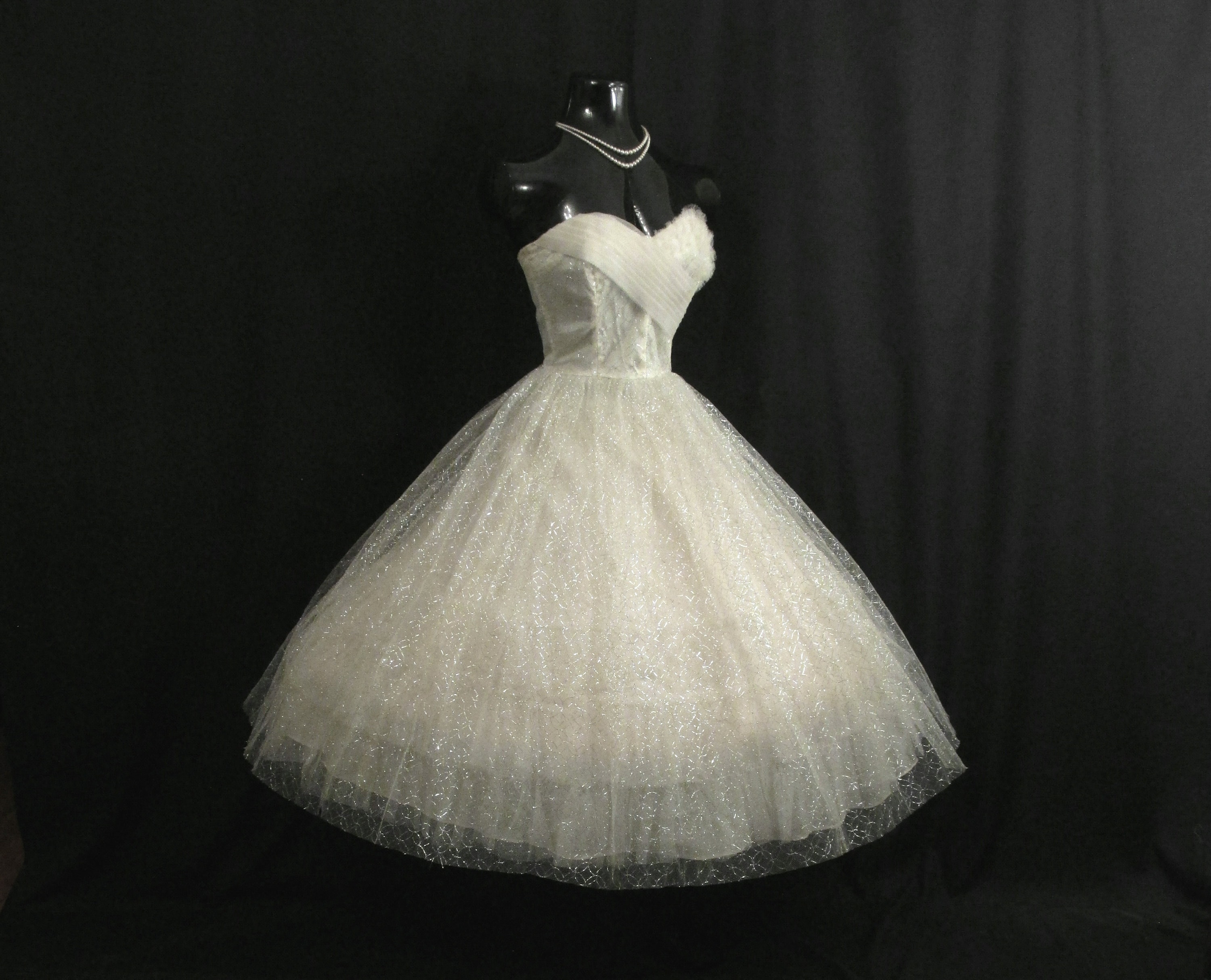 Vintage 1950's 50s STRAPLESS Bombshell White Ivory Silver Metallic Tulle Taffeta Lace Party Prom WEDDING Dress Gown