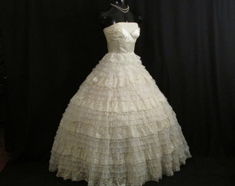 Vintage 1950's 50s Bombshell STRAPLESS Ivory Satin Chiffon Chantilly Lace Party Prom Wedding DRESS Gown