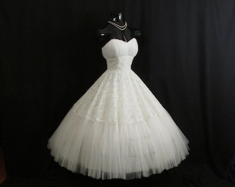 SALE Vintage 50's 50s STRAPLESS White Ivory Tulle Lace Party Prom Wedding DRESS Gown