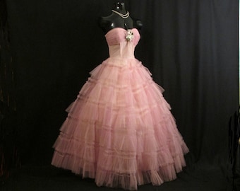 Vintage 1950's 50s Bombshell STRAPLESS Pink Mauve Tulle Tiered Layered Circle Skirt Party Prom Wedding Dress Gown Formal
