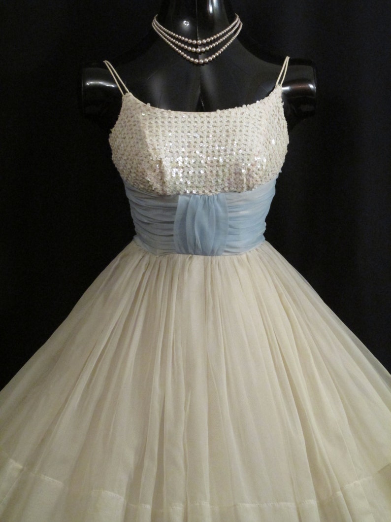 Vintage 1950's 50s Ivory Baby Blue Ruched Chiffon Beaded Sequins Circle Skirt Party Prom Wedding Dress Gown image 4