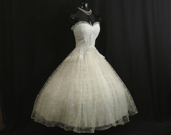 Vintage 50's 50s STRAPLESS Bombshell Ivory Tulle Embroidered Lace Party Prom Wedding DRESS Gown