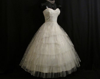 Vintage 50's 50s STRAPLESS Bombshell Ivory Tulle Embroidered Lace Party Prom Wedding DRESS Gown