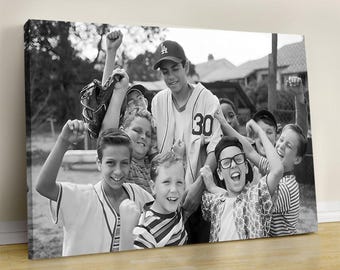 2 różne plakaty filmowe "The Sandlot", plakaty filmowe w stylu retro, sztuka ścienna z połowy XX wieku, plakaty baseballowe w stylu vintage, plakaty baseballowe w stylu retro