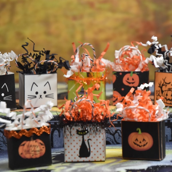 Miniature Trick-Or-Treat Bags Set "C", Handmade