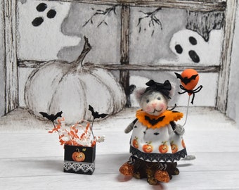 Pumpkin The Halloween Witch Cat Trick-Or-Treater-Needle Felted!