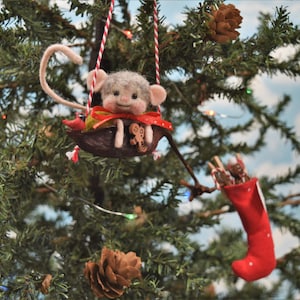Needle Felted &quot;Christmas Mouse In His Pod Bed&quot; Ornament...........Free U.S. Shipping Too!