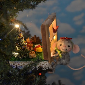 Needle Felted &quot;Christmas Eve Mouse&quot; Lighted Ornament.............Free U.S. Shipping Too!