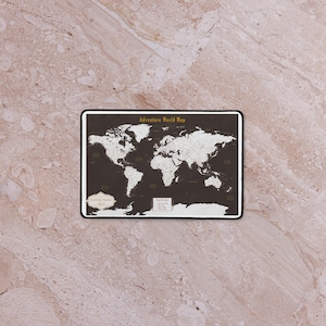 Weltreise Karte Schreibtischmatte | Personalisierte Schreibtischunterlage | Wanderlust Büro Dekor | Benutzerdefinierte Spielmatte | Geschenk für Reisende