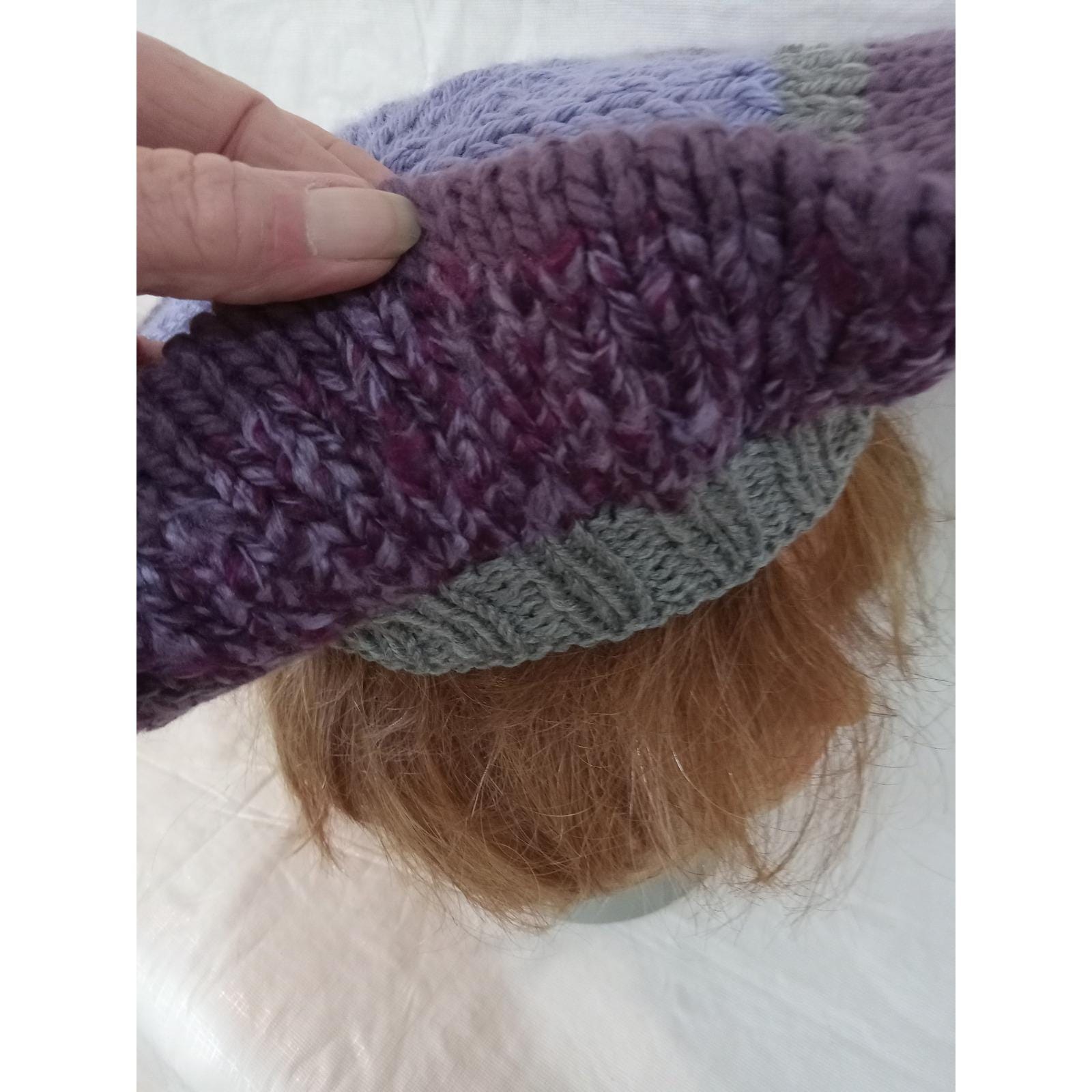 Hand Knit Beret Hat Purple Lavender Gray Wool Blend Slouchy  display picture 2