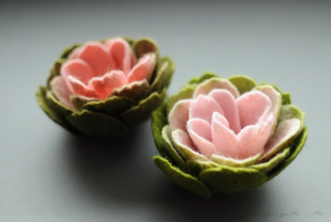 Felt Flowers Felt Ranunculus Flower Brooch Light Pink and Etsy