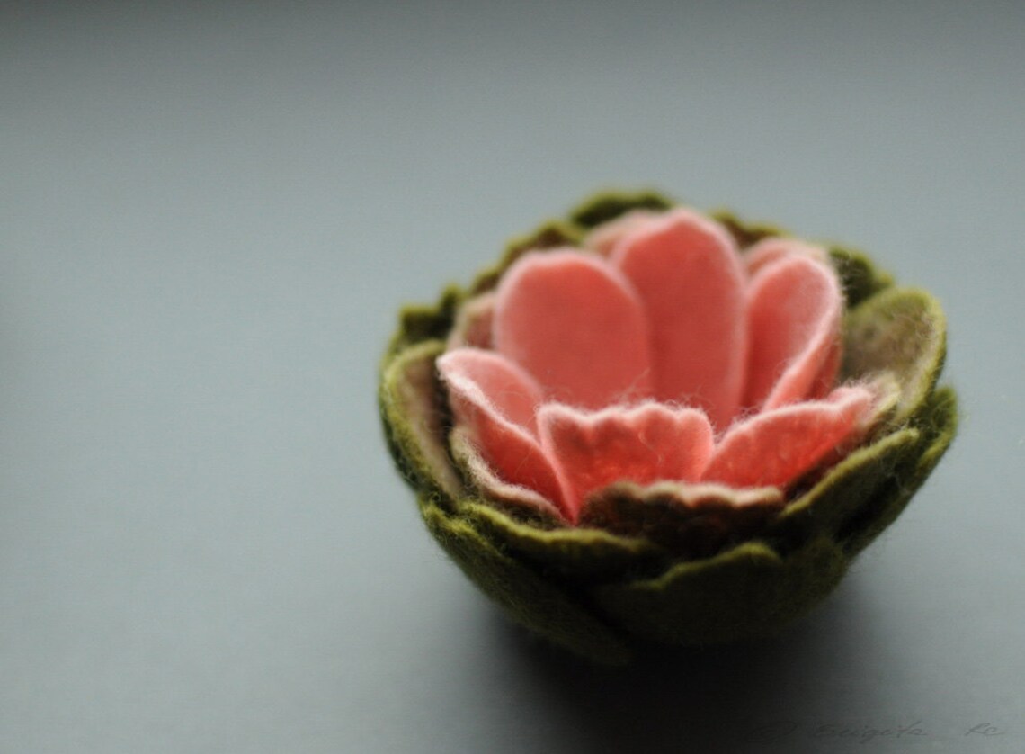 Felt flowers Felt Ranunculus Flower Brooch Light Pink and Etsy