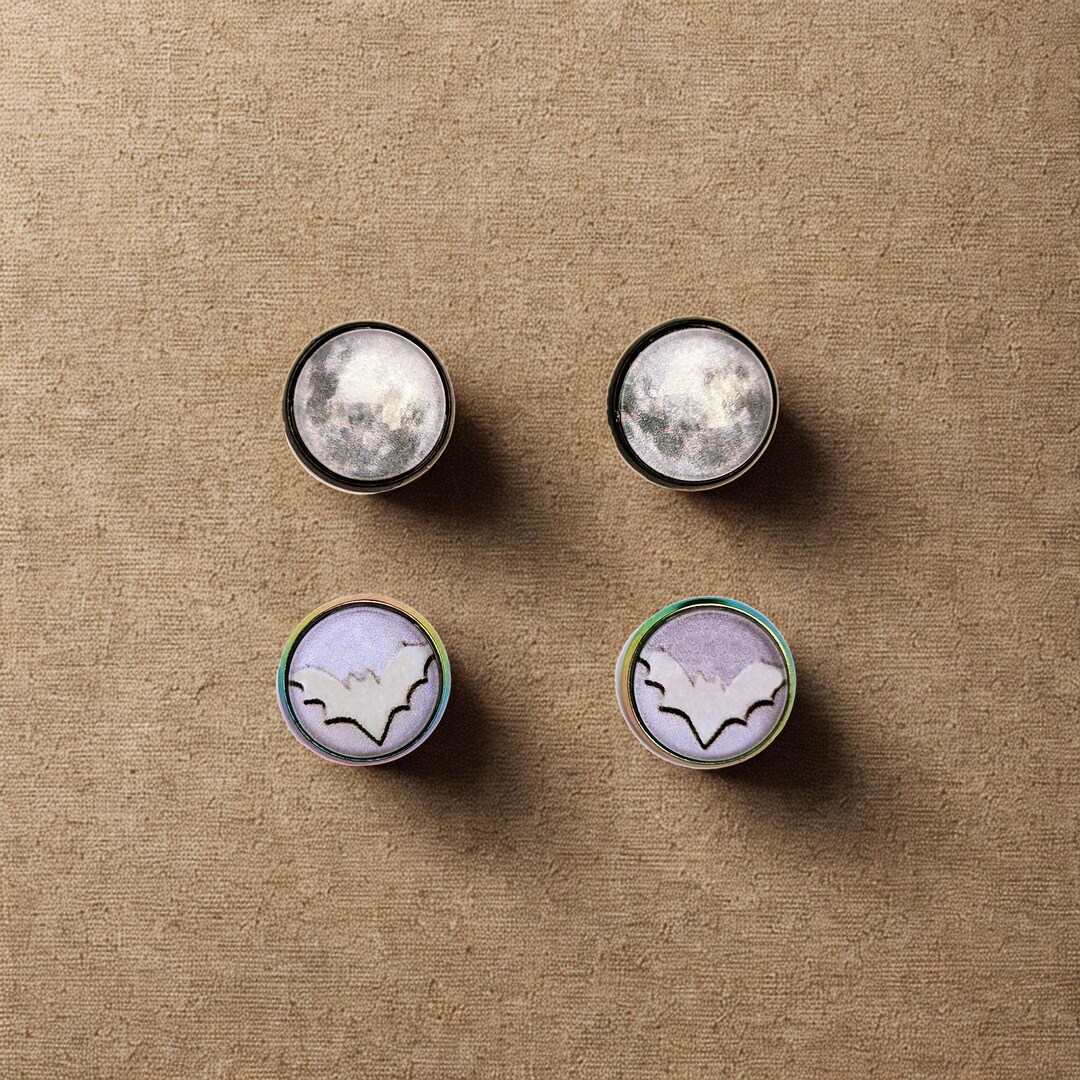 Full Moon & Bat Stud Earring Set | Celestial Gothic Witchy Jewelry | Spooky Push Back Earrings - Etsy Japan