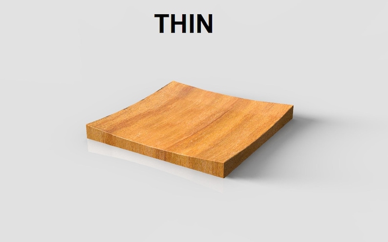 K&ouml;nnte beinhalten: Ein d&uuml;nnes, quadratisches Holztablett mit geschwungenem Design. Das Tablett besteht aus hellbraunem Holz und hat eine glatte Oberfl&auml;che. Das Wort "THIN" ist in Schwarz &uuml;ber dem Tablett aufgedruckt.