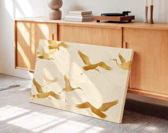 Quadro con gru dorata – Stampa su tela minimalista in stile giapponese per un arredamento elegante.
