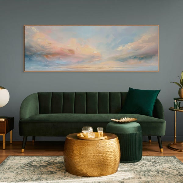 Lienzo ancho con cielo al amanecer: arte de pared en tonos pastel cálidos para una decoración minimalista y romántica de habitación costera.