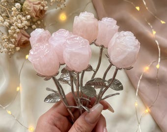 Fleur de rose en quartz rose naturel, pierre précieuse en cristal sculptée à la main, cadeau romantique, cristal de guérison, pierre spirituelle, décoration d'intérieur en cristal