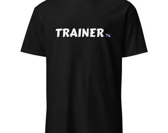 BadPups Classic TRAINER Puppy Play Pride T-shirt met korte mouwen (meerdere kleuren)