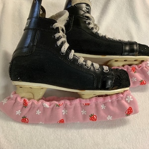 Ice skate /Figure Skate / Hockey skate Blade cover soakers Pink Strawberries Youth or Adult size