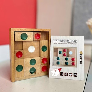 Wooden Escape Game, Wooden Sliding Pieces,  Brain Teaser Puzzle, Coffee Table Game, Gift for Kids and Adults