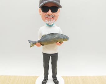 Spersonalizowana figurka wędkarska: spersonalizowany prezent dla wędkarza, rzeźba z żywicy