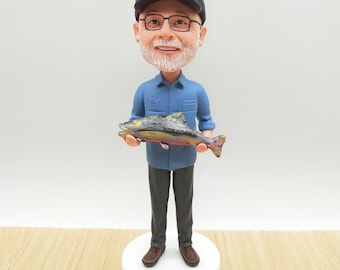 Spersonalizowana figurka rybaka z kiwającą głową: spersonalizowana figurka wędkarska z żywicy