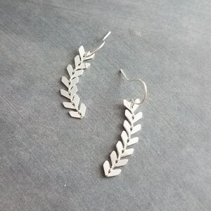 Long Silver Earrings, v shaped earrings, silver arrow earrings, chevron earrings, herringbone earrings, flexible earrings fish bone earrings