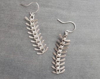 Long Flexible Earrings, silver dangle earring, modern silver earring, chevron earring, fish bone earring, spine vertebrae, feather earring