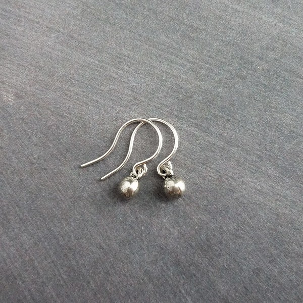 Tiny Silver Ball Earrings, silver earring, antique silver earring, little ball earring, ball dangle, small round dangle earring, silver orb