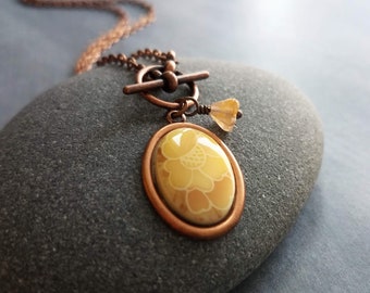 Collana in rame - collana con chiusura frontale, collana con cammeo, collana con chiusura a levetta, pendente in rame, collana con cammeo floreale, fiore in rame, antico