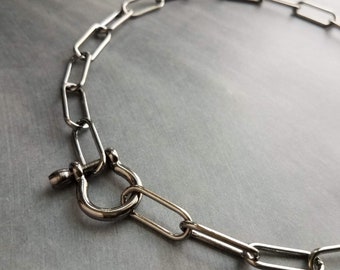 Big Paperclip Chain Necklace, gunmetal chain, thick front clasp necklace, chunky chain, screw shackle horseshoe clasp large oval black chain