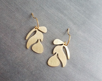 Gold Tropical Earrings, leaf earring, monstera earring, tropical leaf earring, beach earring, small gold earring, monstera leaf, vacation