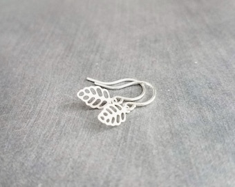 Little Silver Leaf Earrings, tiny leaves, silver filigree leaf earring, small fall earring, silver leaf dangle, cut out leaf, scalloped edge