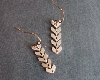 Long Rose Gold Earrings, v shaped earrings, rose gold arrow earrings, chevron earrings, arrows earrings, long flexible earrings, pink gold