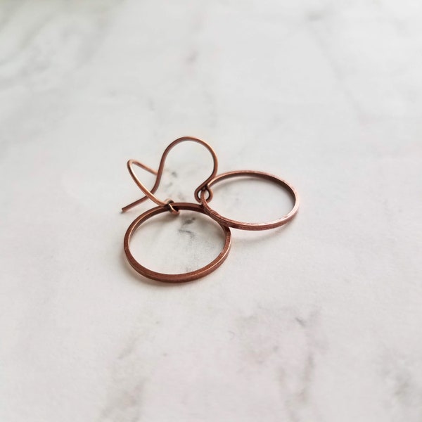 Copper Circle Earrings, small circle earring, antique copper circle earring, thin circle earring, simple copper earring, copper hoop earring