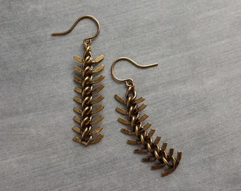 Bronze Arrow Earrings, antique brass earring, long modern earring, chevron earring, fish bone earring, spine vertebrae, feather earring