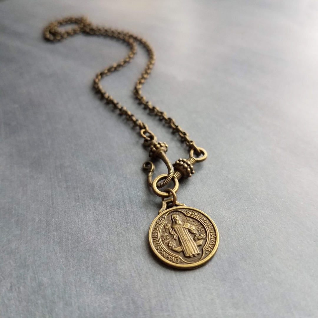 HOPE Shield Pendant on 16-18
