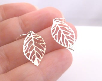 Silver Leaf Earrings, small silver leaves, cut out leaf earring, simple leaf earrings, delicate leaf earring, dainty leaf earring, filigree