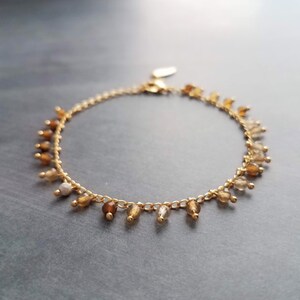 Beaded Bracelet, tiny bead bracelet, delicate gold bracelet, petite bracelet, dainty bracelet, beaded bracelet, glass bead chain bracelet