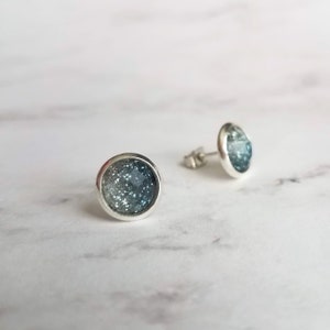 Blue Stud Earrings glitter ombre silver to blue gradient facet cut in little round silver bezel small simple sparkling everyday jewelry image 9