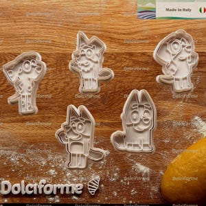 Ensemble d'emporte-pièces Bluey dessin animé chien thème enfants fête d'anniversaire fournitures cuisson amusant fondant tampon outil créatif cuisine décor cookie
