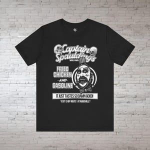 Camiseta Frango Frito do Capitão Spaulding: Camiseta de Terror da Casa dos 1000 Corpos