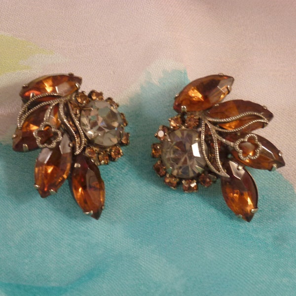 Large Vintage Amber Rootbeer Rhinestone Clip On Earrings